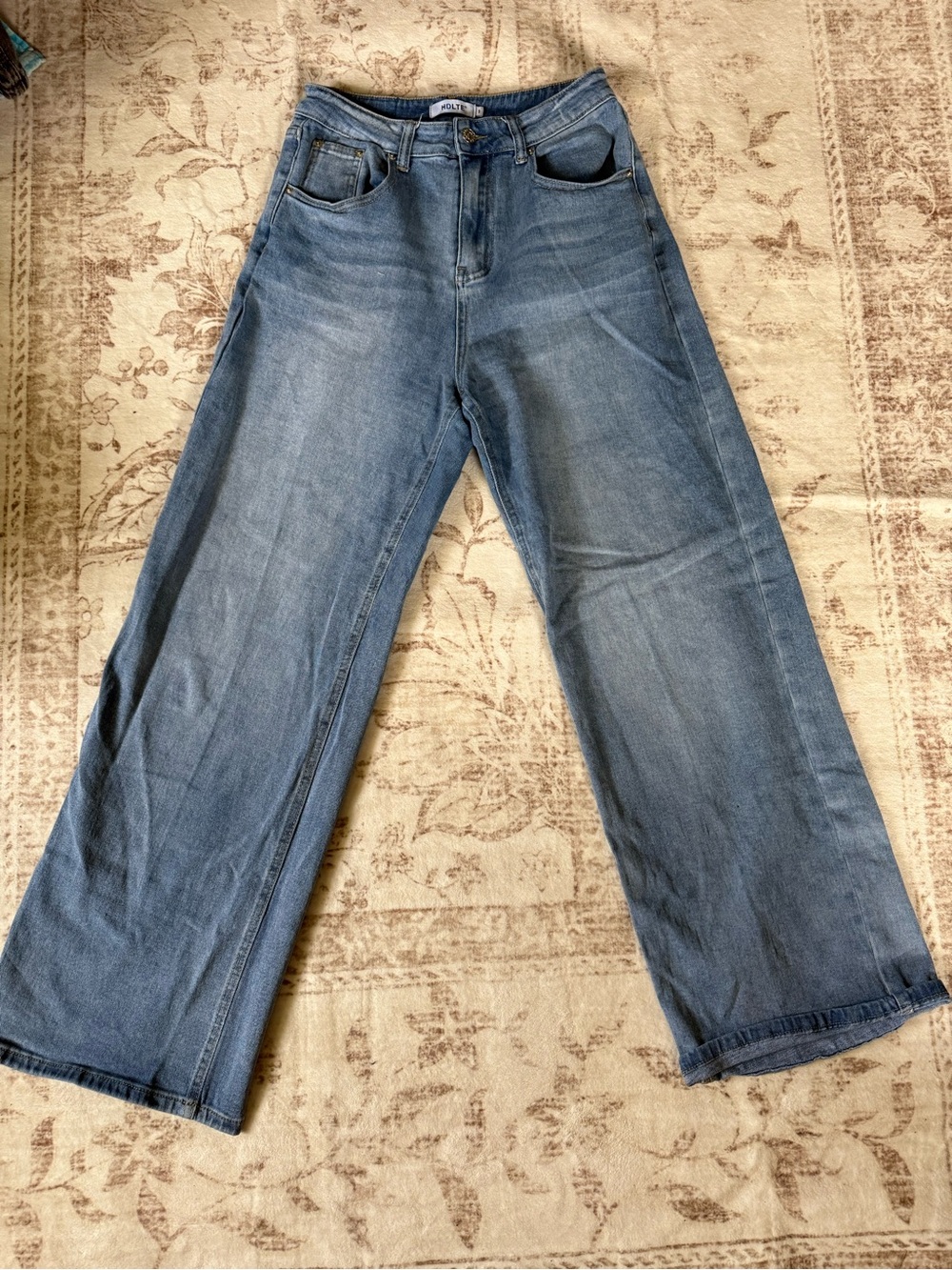 Women’s wide-straight leg denim jeans